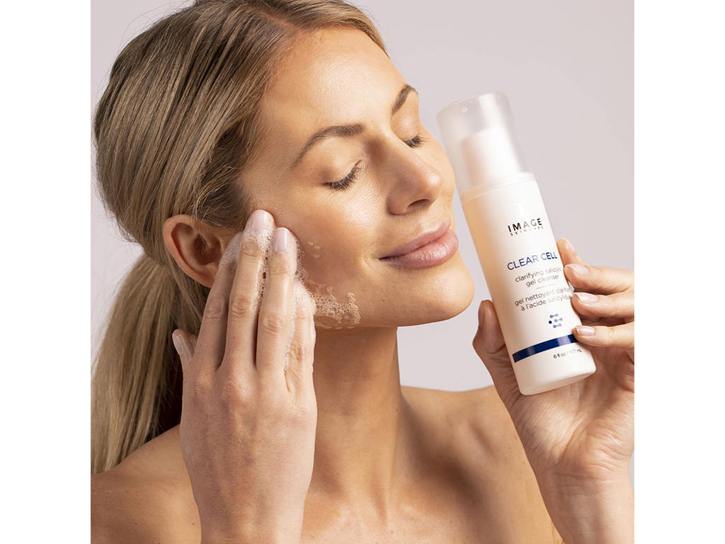 Image of IMAGE Skincare Clear Cell Salicylic Gel Cleanser